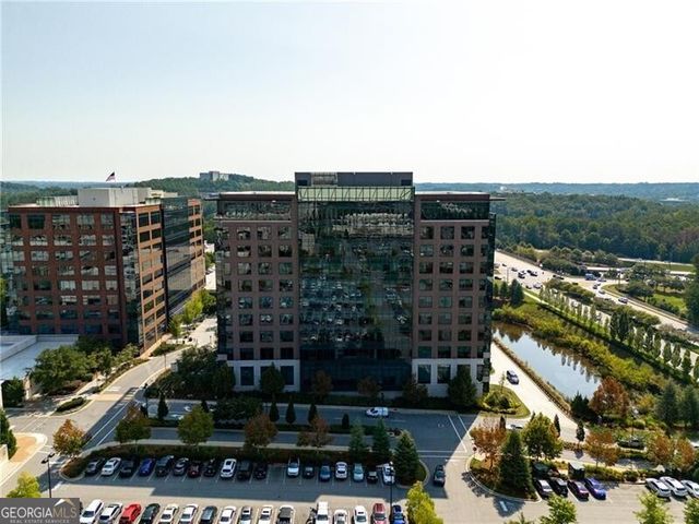 1255 Winthrope Chase Drive, Alpharetta, GA 30009
