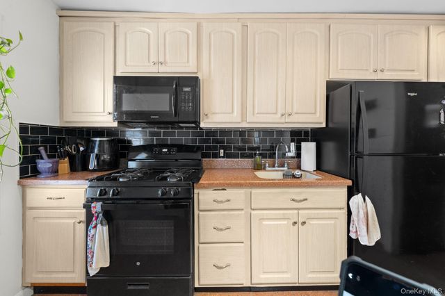 1511 E 51st Street, Brooklyn, NY 11234