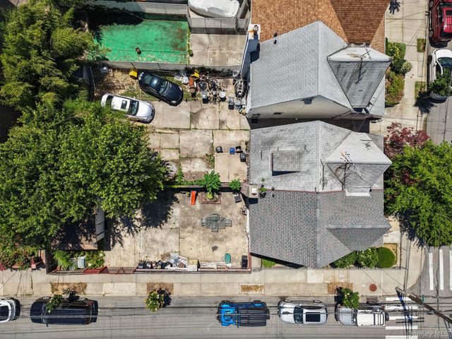1511 E 51st Street, Brooklyn, NY 11234