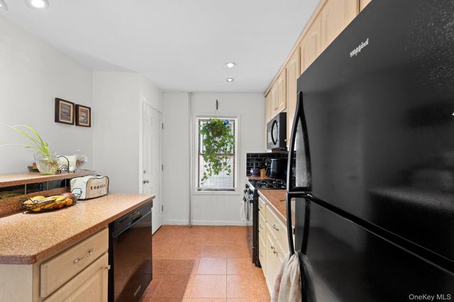 1511 E 51st Street, Brooklyn, NY 11234
