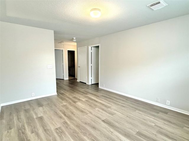 10214 E Summit Canyon Drive, Houston, TX 77095
