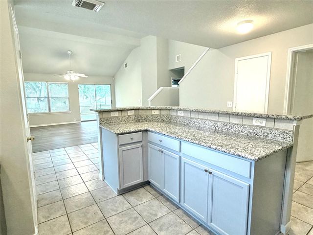10214 E Summit Canyon Drive, Houston, TX 77095