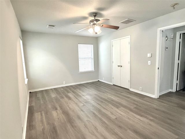 10214 E Summit Canyon Drive, Houston, TX 77095