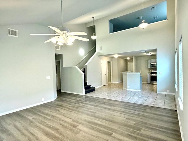 10214 E Summit Canyon Drive, Houston, TX 77095