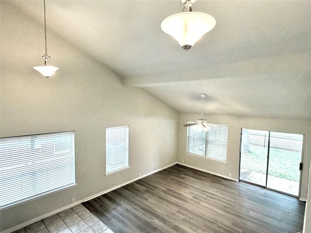 10214 E Summit Canyon Drive, Houston, TX 77095