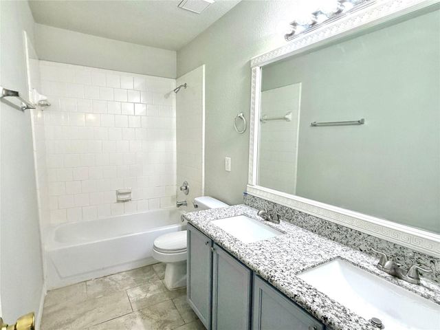 10214 E Summit Canyon Drive, Houston, TX 77095