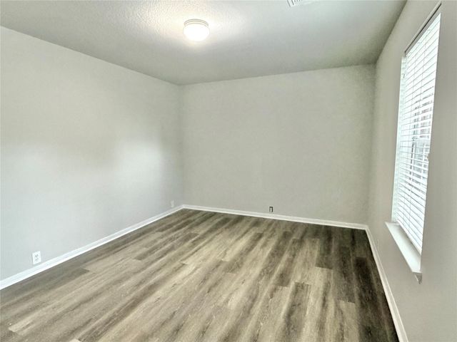 10214 E Summit Canyon Drive, Houston, TX 77095