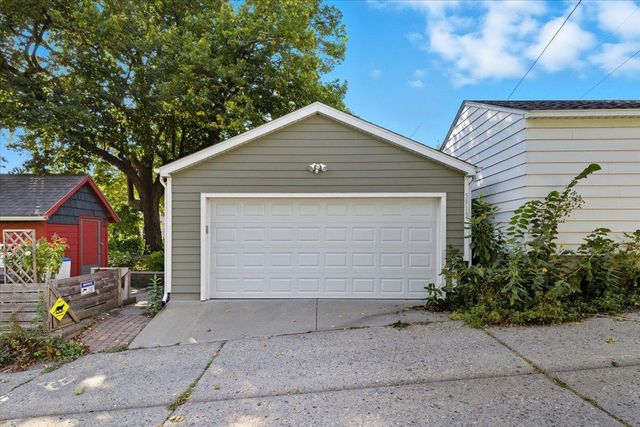 5913 Pillsbury Avenue S, Minneapolis, MN 55419