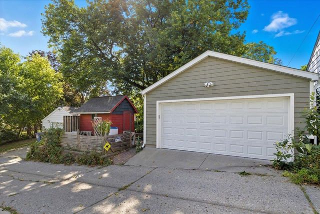 5913 Pillsbury Avenue S, Minneapolis, MN 55419