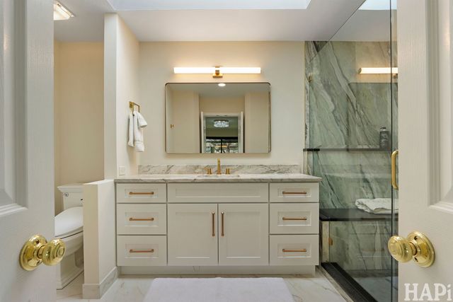 897 Longmeadow Court 1044, Lake Barrington, IL 60010