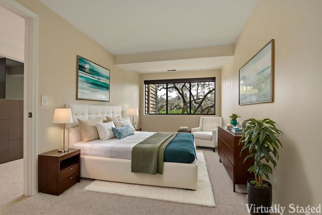 897 Longmeadow Court 1044, Lake Barrington, IL 60010