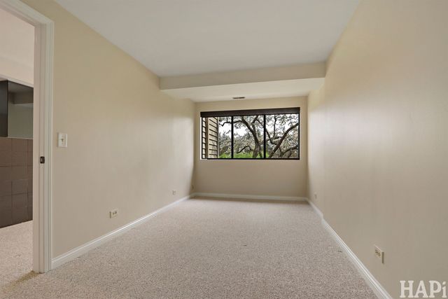897 Longmeadow Court 1044, Lake Barrington, IL 60010