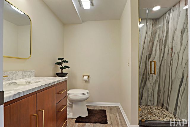 897 Longmeadow Court 1044, Lake Barrington, IL 60010