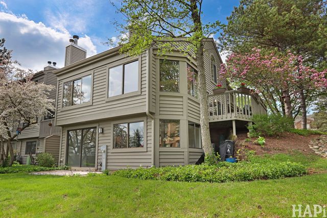 897 Longmeadow Court 1044, Lake Barrington, IL 60010