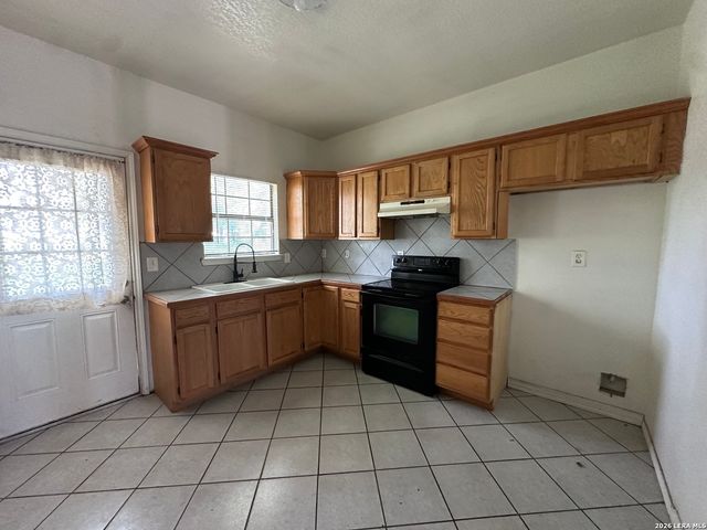 23138 OPPORTUNITY DR, Elmendorf, TX 78112