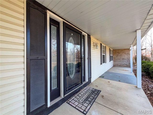 1195 Ridge Top Drive, Farmington, MO 63640