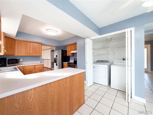 1195 Ridge Top Drive, Farmington, MO 63640