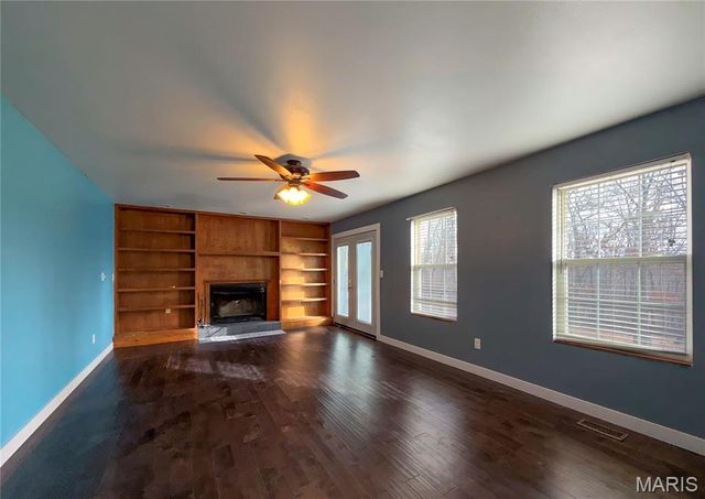 1195 Ridge Top Drive, Farmington, MO 63640