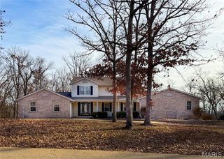 1195 Ridge Top Drive, Farmington, MO 63640