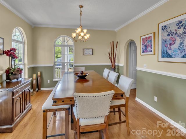 237 Midway Crossing, Clyde, NC 28721