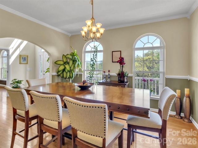 237 Midway Crossing, Clyde, NC 28721