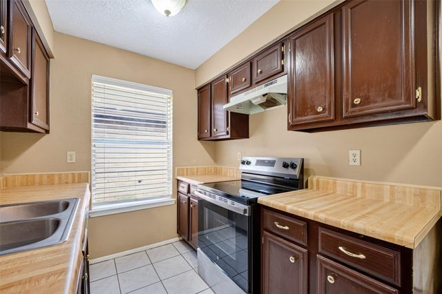1379 Wrotham Lane, Channelview, TX 77530