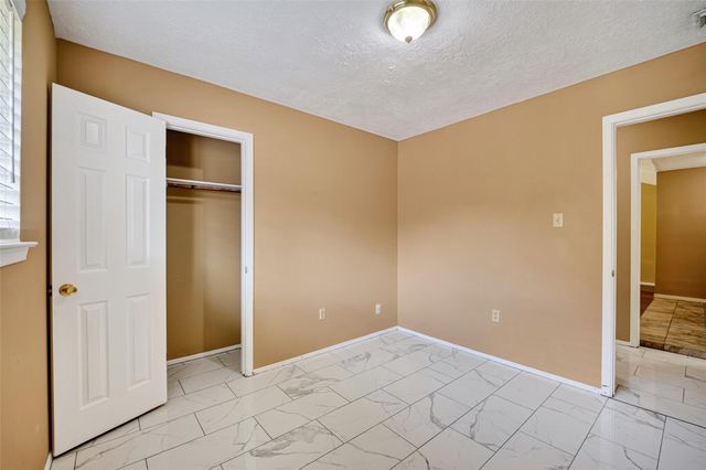1379 Wrotham Lane, Channelview, TX 77530