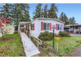 13531 CLAIRMONT Way 97, Oregon City, OR 97045