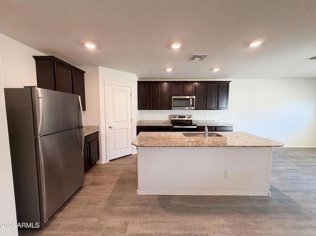 482 W WHITETAIL Drive, Casa Grande, AZ 85122
