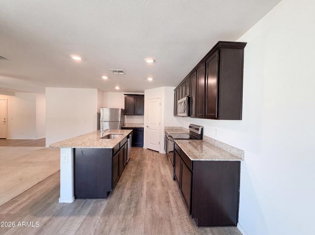 482 W WHITETAIL Drive, Casa Grande, AZ 85122