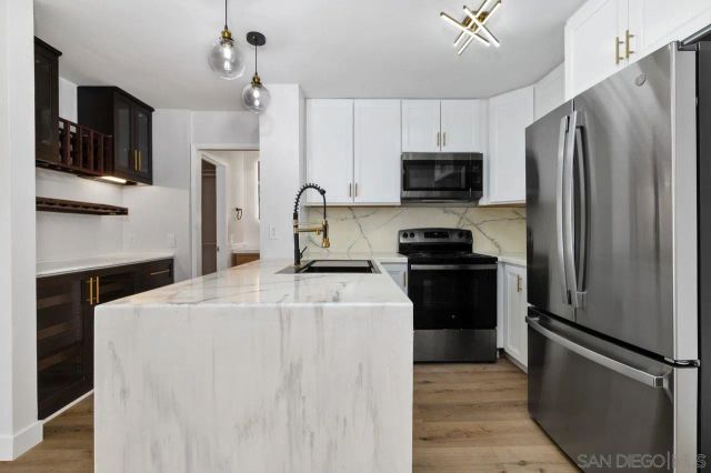 1855 Diamond 5-230, San Diego, CA 92109