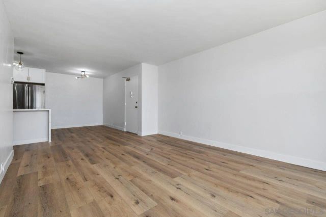 1855 Diamond 5-230, San Diego, CA 92109