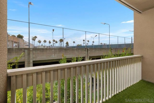 1855 Diamond 5-230, San Diego, CA 92109