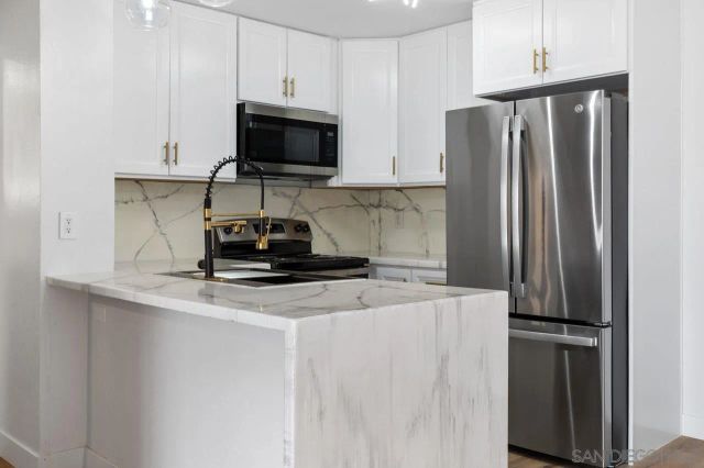 1855 Diamond 5-230, San Diego, CA 92109