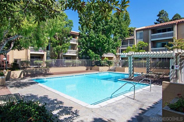 1855 Diamond 5-230, San Diego, CA 92109