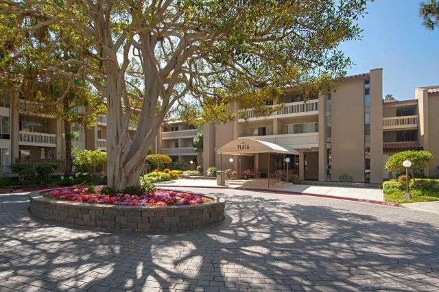 1855 Diamond 5-230, San Diego, CA 92109