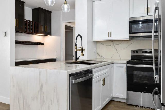 1855 Diamond 5-230, San Diego, CA 92109