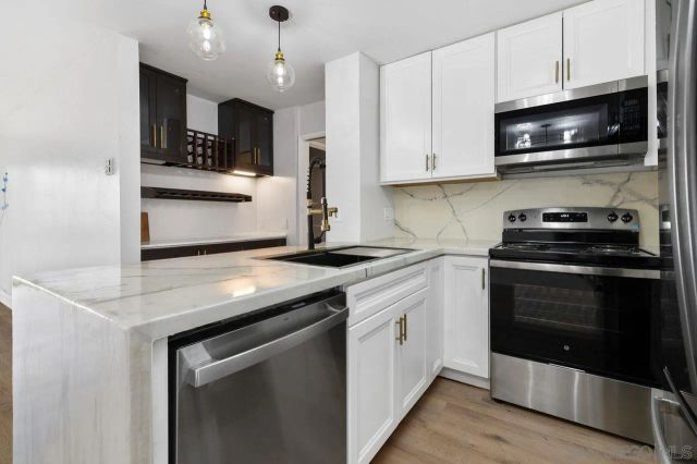 1855 Diamond 5-230, San Diego, CA 92109