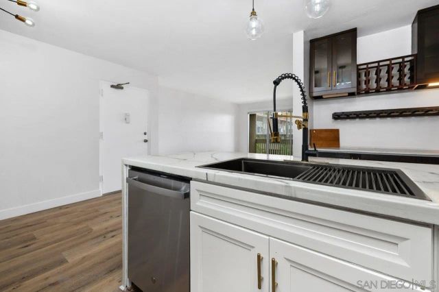 1855 Diamond 5-230, San Diego, CA 92109