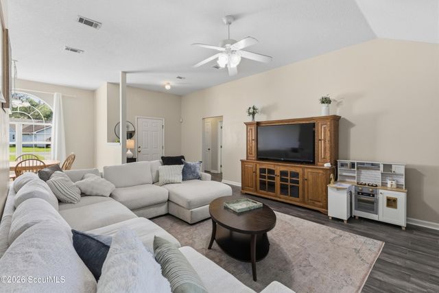 217 Lake Forest Drive, Kingsland, GA 31548