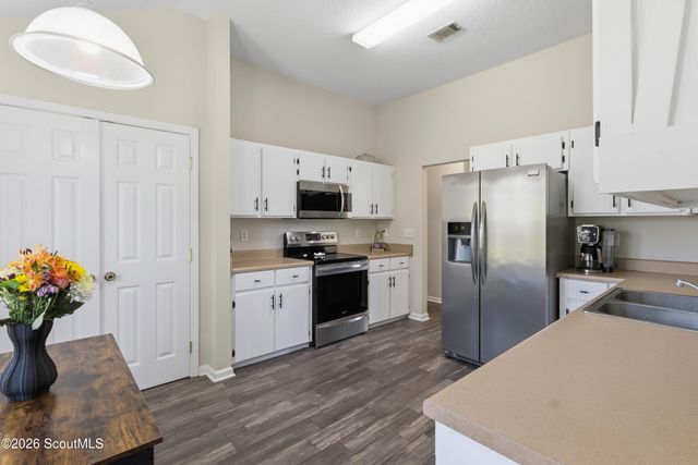 217 Lake Forest Drive, Kingsland, GA 31548