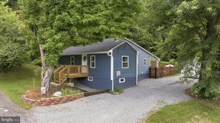 96 GEORGE LN, Berkeley Springs, WV 25411