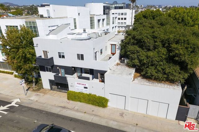 1411 Cloverfield Boulevard, Santa Monica, CA 90404