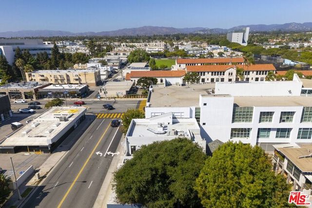 1411 Cloverfield Boulevard, Santa Monica, CA 90404