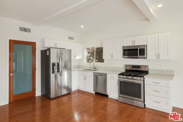 1411 Cloverfield Boulevard, Santa Monica, CA 90404