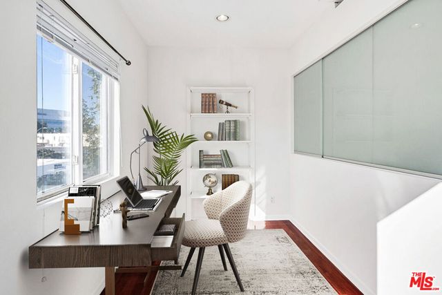 1411 Cloverfield Boulevard, Santa Monica, CA 90404