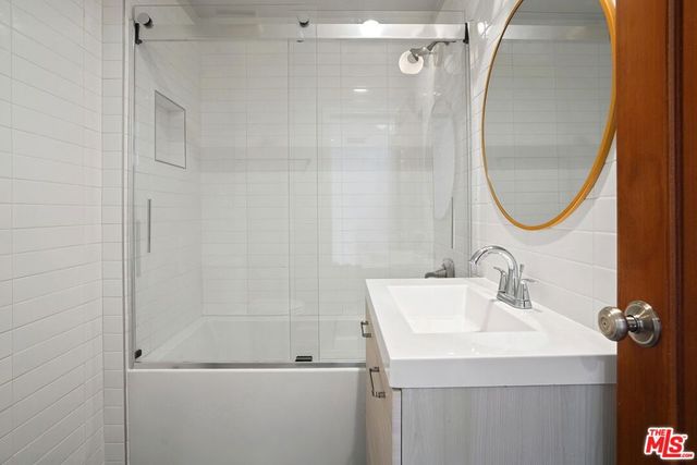 1411 Cloverfield Boulevard, Santa Monica, CA 90404