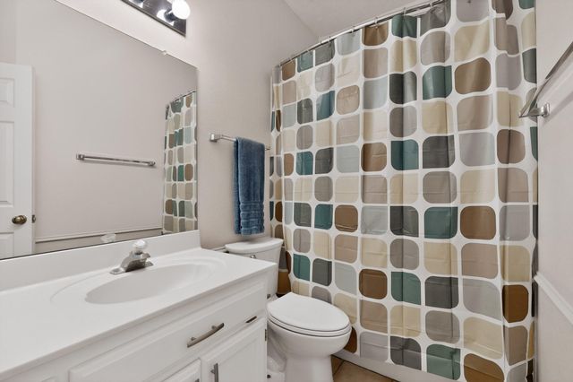 8408 San Tesoro Street NE, Albuquerque, NM 87113