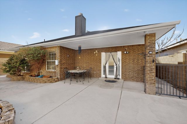 8408 San Tesoro Street NE, Albuquerque, NM 87113