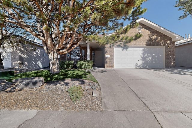 8408 San Tesoro Street NE, Albuquerque, NM 87113